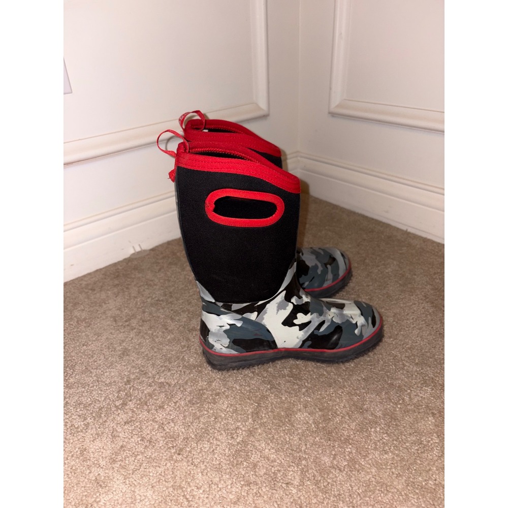 DSG Kids Camo Neoprene Waterproof Rain Boots Black Red Grey Size 3